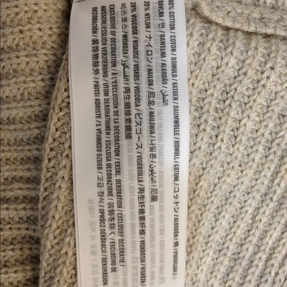 Hollister women's sweater size small - Picture 4 of 4